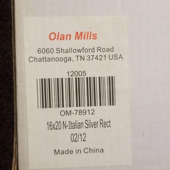 Olan Mills 16 X 20 N-Italian Silver Rect Frame, No - Picture 3 of 4